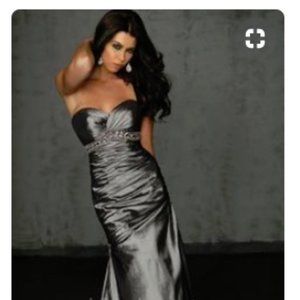 new gray size 4 prom/wedding dress